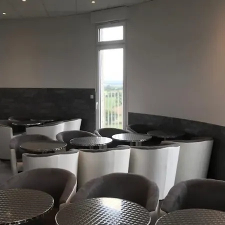 Chateau D'eau Le Sable * Daon