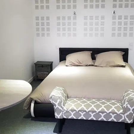 Chateau D'eau Le Sable *