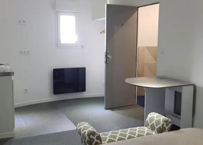 Chateau D'eau Le Sable